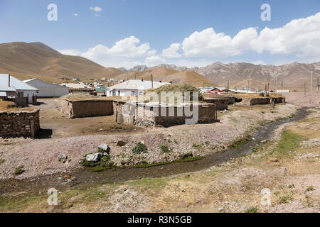 Ville frontière de Sary-Tash à Kirghizistan Tadjikistan voisins sur la Pamir Highway en Asie centrale Banque D'Images