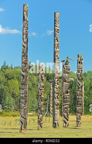 Le Canada, la Colombie-Britannique, Kitwanga. Les totems de la tribu des Gitxsan. Banque D'Images