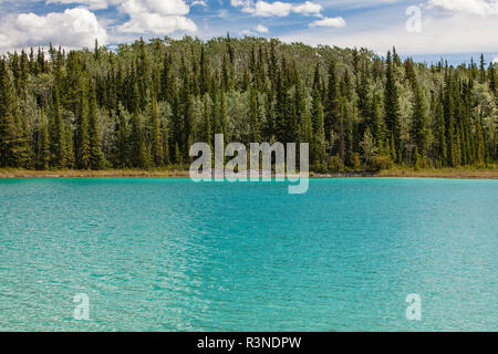 Le Canada, la Colombie-Britannique, Boya Lake Provincial Park. Banque D'Images