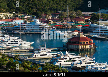 Les îles Vierges, Saint Thomas. Charlotte Amalie, Havensight Yacht Harbor Banque D'Images