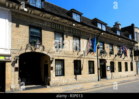 The Bull Hotel, centre-ville de Peterborough, Westgate, Cambridgeshire, Angleterre, RU Banque D'Images