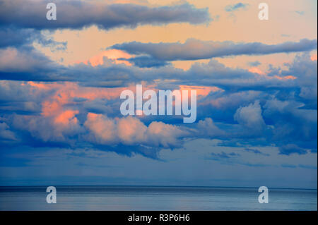 Canada, Nouveau-Brunswick, Cap-Lumiere. Coucher de soleil sur le détroit de Northumberland. Banque D'Images