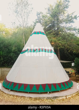 Tipis de rester dans un village de vacances. Banque D'Images