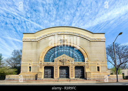 Shalom Rodef Congrégation est un Registre National des Endroits Historiques monument à Pittsburgh, Pennsylvanie, conçu par l'architecte Henry Hornbostel. Banque D'Images