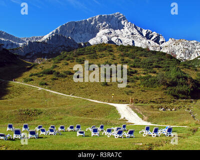 Mont Alpspitze dans Alpes bavaroises, l'Allemagne. Alpspitze est la deuxième plus haute montagne d'Allemagne. Banque D'Images