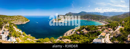 L'Espagne, Îles Baléares, Mallorca, Serra de Tramuntana, Port de Soller, vue panoramique Banque D'Images