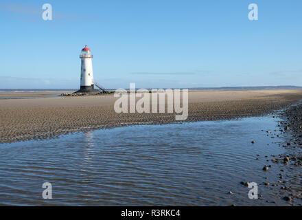Ancien phare de Talacre Beach sur au point d'Ayr, Flintshire, au nord du Pays de Galles Banque D'Images