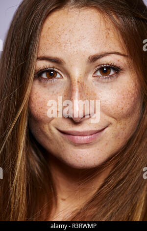 Portrait de jeune femme de rousseur Banque D'Images