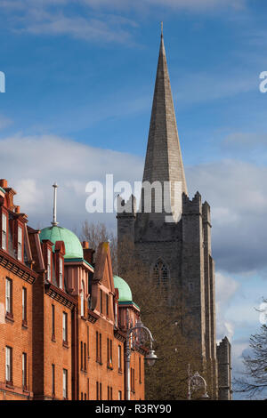 L'Irlande, Dublin, la Cathédrale St Patrick, extérieur Banque D'Images