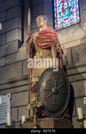 Sculpture de soldat romain, cathédrale Saint Nicolas, Monaco, Cote d'Azur Banque D'Images