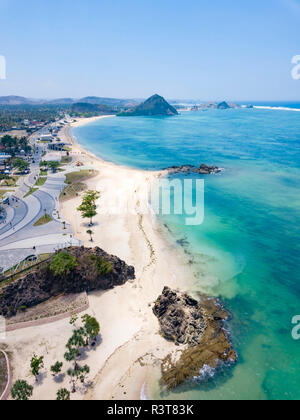 L'Indonésie, Lombok, Kuta, vue aérienne de la plage Banque D'Images