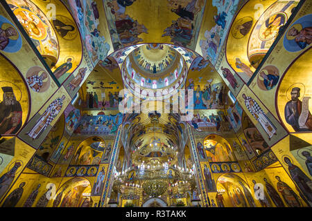 Le Monténégro, Podgorica. Intérieur de l'Église orthodoxe serbe. En tant que crédit : Jim Zuckerman / Jaynes Gallery / DanitaDelimont.com Banque D'Images