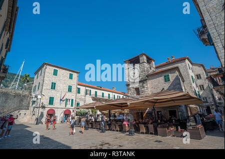 Place principale, de la vieille ville de Kotor, Monténégro, Banque D'Images