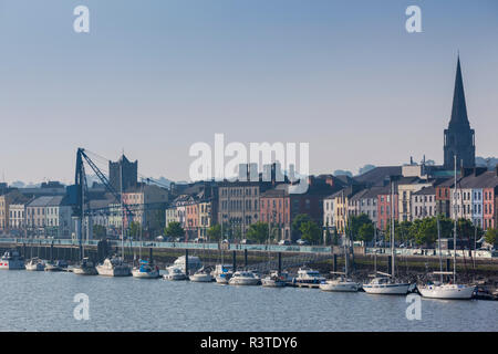 L'Irlande, le comté de Waterford, Waterford City, Skyline, matin Banque D'Images