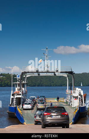 L'Irlande, le comté de Wexford, Ballyhack, Waterford Harbour Ferry, à Ballyhack à Passage East (comté de Waterford) Banque D'Images