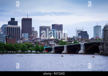 Beacon Hill et Charles River vu de Cambridge, Mass. Banque D'Images