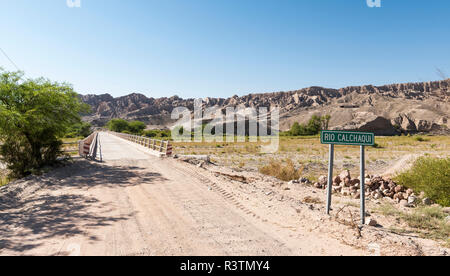 Célèbre Routa 40 Quebrada de Las Flechas de passage dans la région de Valles Calchaquies, la province de Salta. L'Amérique du Sud, Argentine, Cafayate Banque D'Images