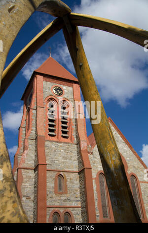 Stanley. La capitale de Îles Falkland. La Cathédrale Christ Church. Passage de os de baleine fait de deux baleines bleues mâchoire. Banque D'Images