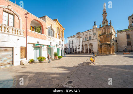 Salandra square dans la petite ville de Nardò, Lecce, Pouilles, Italie Banque D'Images