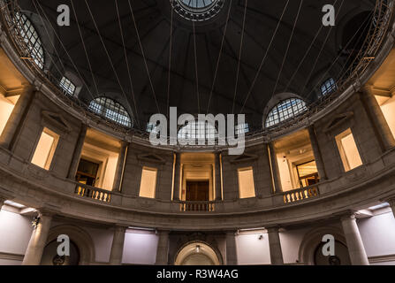 Le hall d'entrée du Musée royal de l'Art et d'histoire à Bruxelles, Belgique Banque D'Images