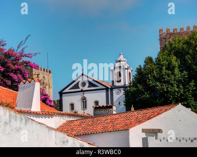 Toits de la ville d'Obidos, Leiria Banque D'Images