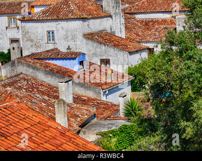 Toits de la ville d'Obidos, Leiria Banque D'Images