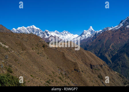 Everest, Lhotse et l'Ama Dablam sommets. Camp de base de l'Everest trek au Népal Banque D'Images