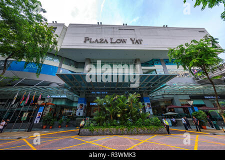 KUALA LUMPUR, MALAISIE - 25 juillet : c'est Low Yat Plaza, un célèbre centre commercial de l'électronique, beaucoup de gens visitent ce consommateur à acheter electornics le 25 juillet, 201 Banque D'Images