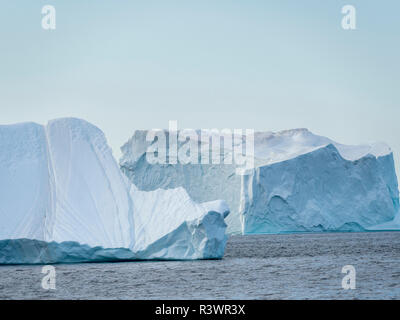 Dans l'Iceberg (Qeqertarsuup Tunua la baie Disko) près d'Ilulissat. Le Groenland, Danemark Banque D'Images