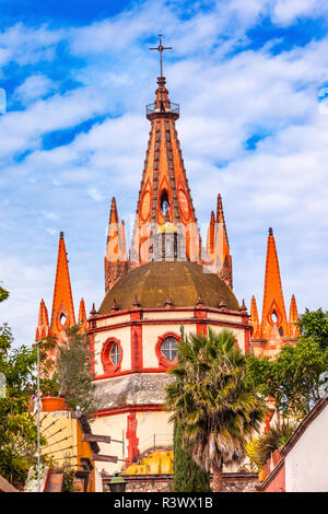 Parroquia Rue Aldama, Église de l'archange San Miguel de Allende, Mexique. Parroaguia créé en 1600. Banque D'Images