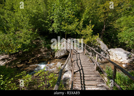 Vallon Pont, vallée de l'Orfento, Réserve naturelle du parc national de la Majella, Pescara, Abruzzes, Italie Banque D'Images