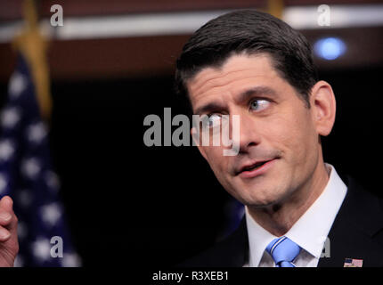 Le président Paul Ryan répond aux questions lors d'une conférence de presse au Capitole le 1er décembre 2016 Banque D'Images