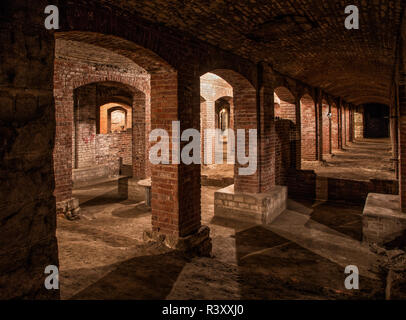 Etats Unis, Indianapolis, Indiana. Des arcades en brique dans le hall Tomlinson catacombes l'Indianapolis City Market's Whistler Plaza. Banque D'Images