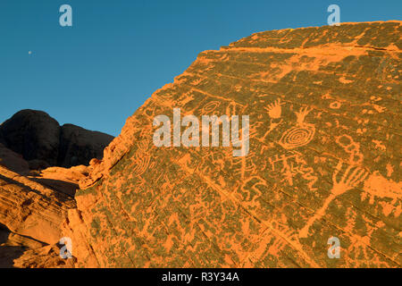 USA, Nevada. Vallée de Feu, des pétroglyphes du parc près de l'Atlatl Rock Banque D'Images