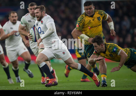 Twickenham, Royaume-Uni, samedi 24 novembre 2018, RFU,Rugby, Stadium, England, Elliot DALY, courant à travers le milieu de terrain, pendant le Quilter Autumn International, Angleterre vs Australie, Credit: Peter SPURRIER/Alay Live News Banque D'Images