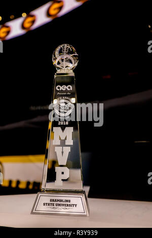 24 novembre 2018 : Grambling State Tigers trophée MVP avant le match entre la Grambling State Tigers et le Southern University Jaguars de Mercedes-Benz Superdome de New Orleans, LA. Stephen Lew/CSM Banque D'Images