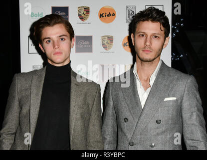 Joe Fournier organise un dîner pour collecter des fonds pour les enfants, un organisme qui appuie les enfants handicapés, les jeunes et leurs familles à Riverbank Park Plaza le 24 novembre 2018, Londres, Royaume-Uni. Credit Photo : Alamy/Capital Live News Banque D'Images