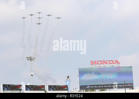 Pasadena CA. 24 Nov, 2018. Au cours de la voler plus arborant le Cardinal de Stanford, UCLA Bruins vs au Rose Bowl de Pasadena, CA le 24 novembre 2018 (Photo par Jevone Moore) Credit : csm/Alamy Live News Banque D'Images