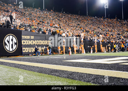 Nashville. 24 Nov, 2018. Arizona fans pendant le jeu entre l'Illinois bénévoles et les Vanderbilt Commodores au stade Vanderbilt à Nashville. TN. Thomas McEwen/CSM/Alamy Live News Banque D'Images