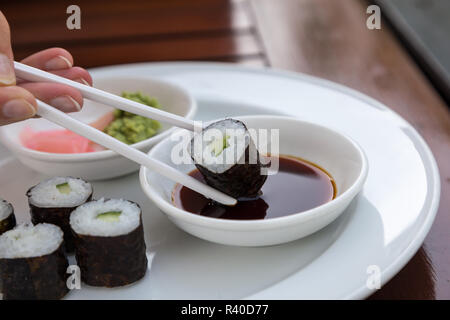Hoso maki sushi Banque D'Images