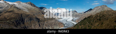 Meilleur de paysage panoramique du glacier d'Aletsch (allemand : Aletschgletscher) ou Grand Glacier d'Aletsch (Grosser Aletschgletscher) vu de Rieder Banque D'Images