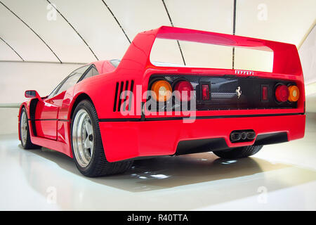 MODENA, ITALIE - 21 juillet 2017 : Ferrari F40 dans le Musée Enzo Ferrari Banque D'Images