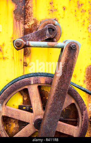 Old rusty feed chariot dans le petit parc national du Missouri, Dakota du Nord, USA Banque D'Images