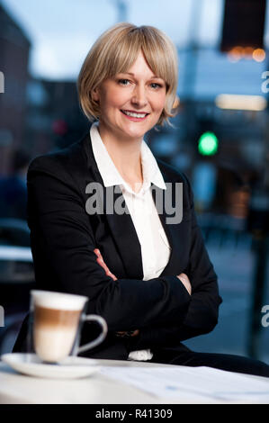 Business Woman posing in style Banque D'Images