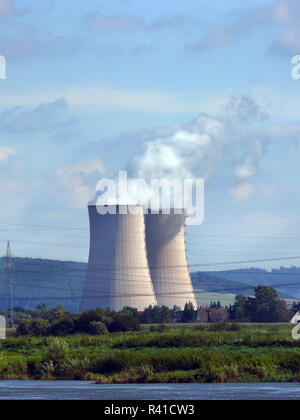 Les tours de refroidissement grohnde centrale Banque D'Images