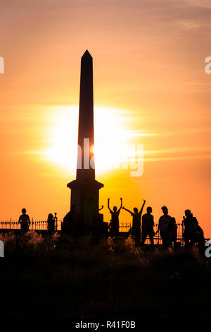 Site Historique National de Whitman Mission, l'État de Washington, USA. Célébrer la vie des jeunes à l'historique obélisque de granit au sommet de la colline de Memorial. Banque D'Images