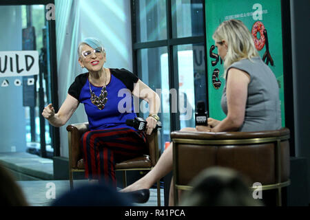 NEW YORK, NY - 04 octobre : Création présente Lisa Lampanelli discuter«' à construire Studio le 4 octobre 2017 à New York. (Photo par Steve Mack/S.D. Mack Photos) Banque D'Images