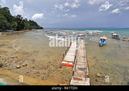 La rivière souterraine de Puerto Princesa Parc Nnal.à l'embarcadère des bateaux de touristes-Sabang-Palawan-Philippines-0789 Banque D'Images