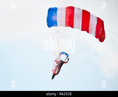 USA (Wisconsin), Oshkosh AirVenture 2016, l'Équipe de parachutistes, Patriot Banque D'Images