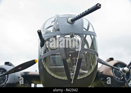 USA (Wisconsin), Oshkosh, AirVenture 2016, North American B-25J Mitchell, Fédération de Ta Get Ya bomber, insigne russe Banque D'Images